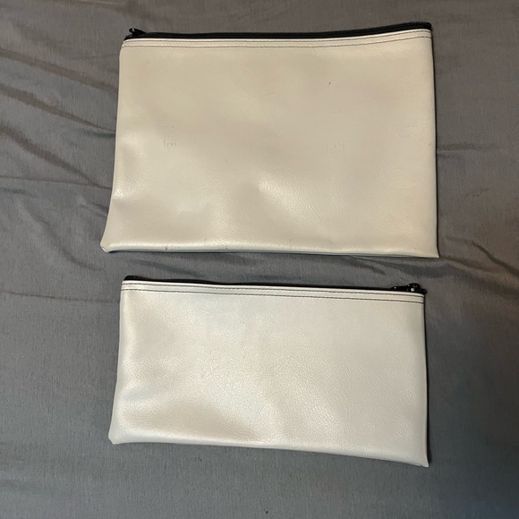 Bank of America cash bag bundle - Picture 2 of 2